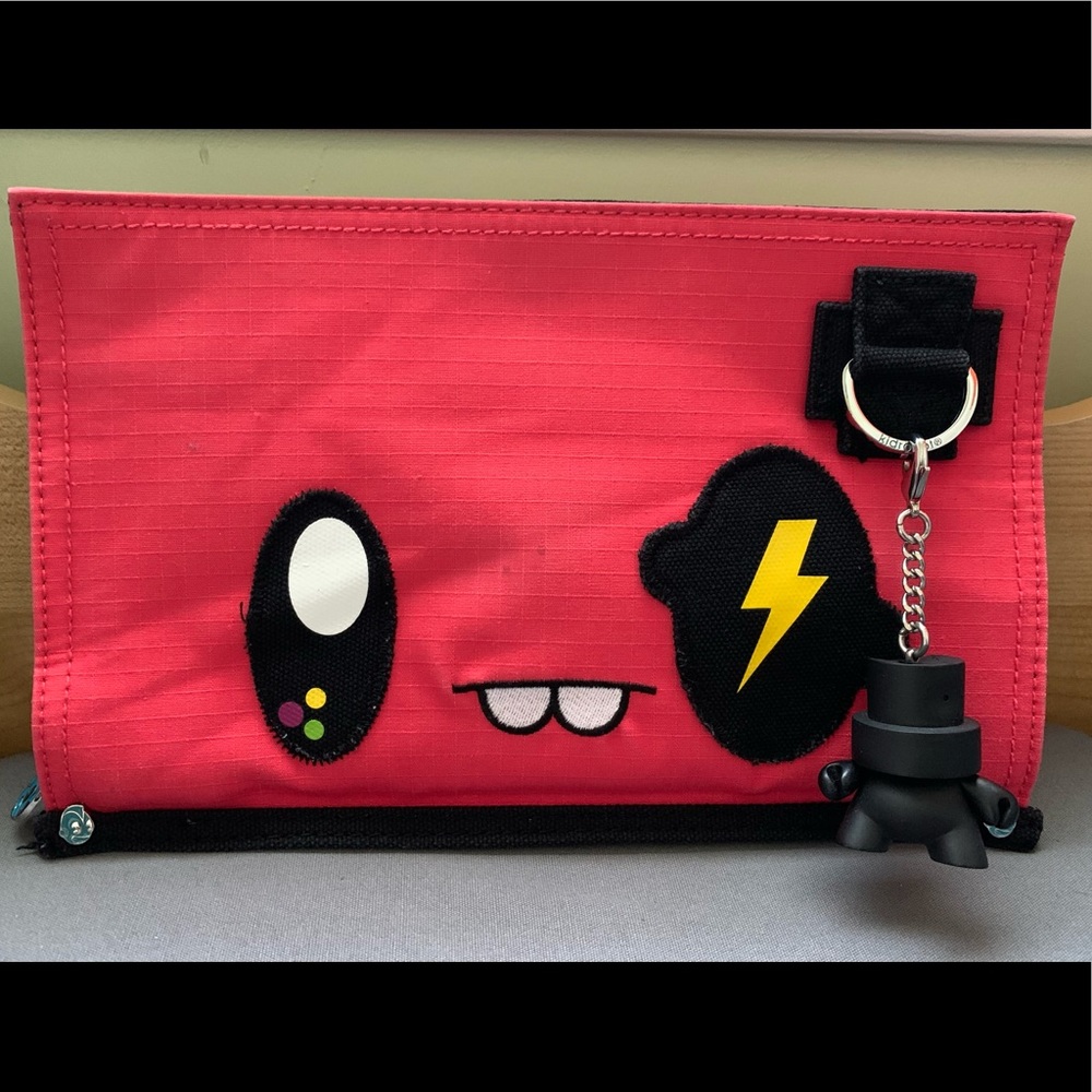 KIDROBOT Clutch